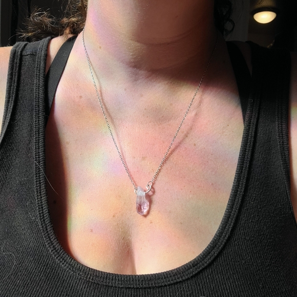 Handmade amethyst point necklace - Picture 5 of 5